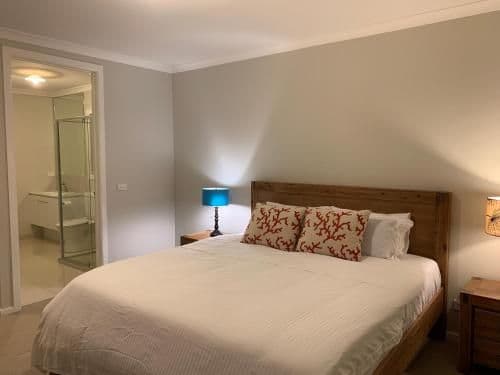 Standard King Room with Shower