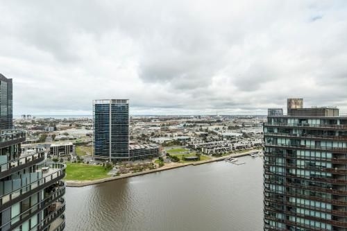STAY&CO Docklands3