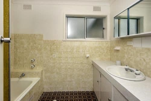 Five-Bedroom Apartment
