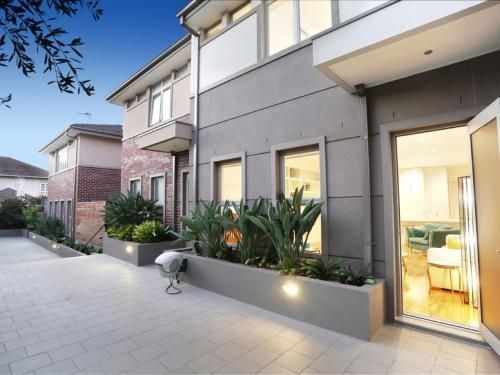Kew Luxury Townhouse4