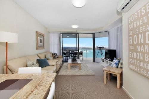 Monaco Unit 905, 12 Otranto St3