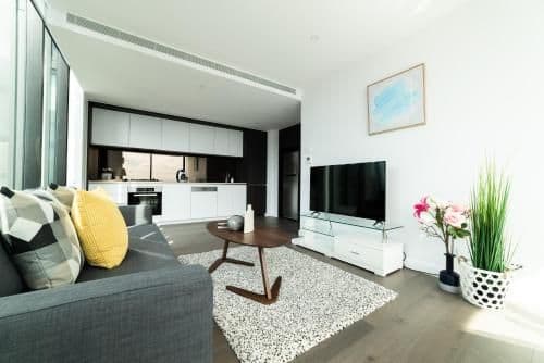 Sky High Two-Bedroom Two Bathroom Apartment with Harbour Views
