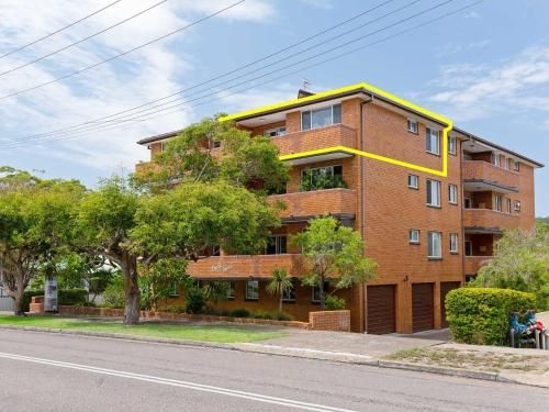 9 'Bronte Court', 17 Magnus Street - renovated unit with filtered views & pool2