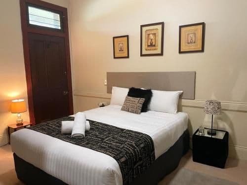 Queen Room