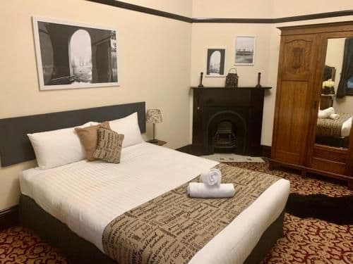 Standard Twin Room