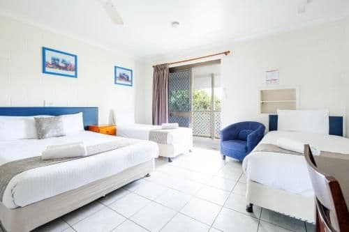Deluxe Family Room
