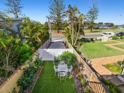 KINGY BEACH HOUSE @ 1621