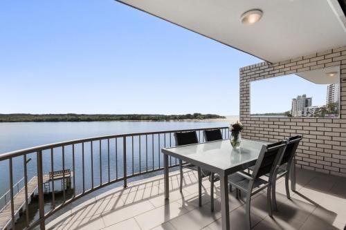 Wharf Lodge River View Apartment (7 Wharf Street)0