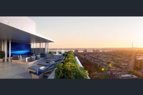Brand New 1 Bedroom in South Melbourne In Luxury High Rise Block4