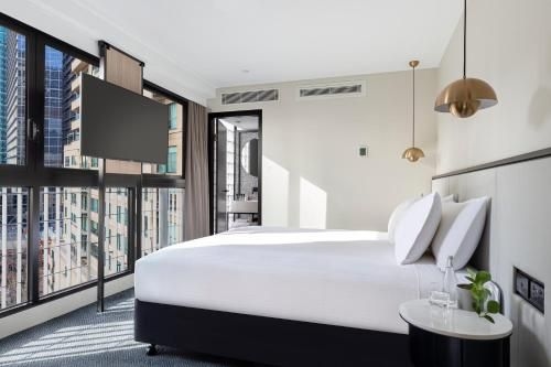 Brady Hotels Jones Lane2