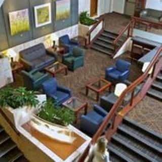 Coast Plaza Hotel & Suites