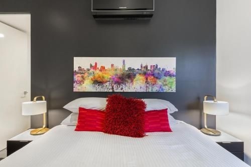 Smart apartment in elegant suburb close to city4