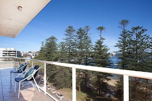 View Of Manly Pines And Waves From Large Apartment4