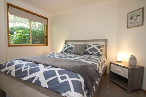 12 Mount Porepunkah Road4