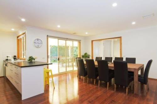 12 Mount Porepunkah Road1