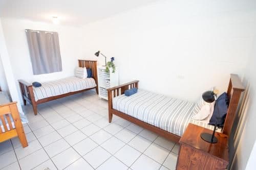 Deluxe Queen Suite