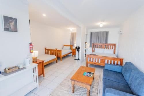 Deluxe Queen Suite