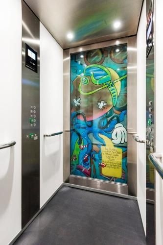 The Nest - Traditional Room In Northbridge And Roof Terrace4