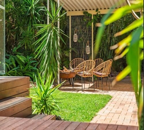 Tropical Oasis4