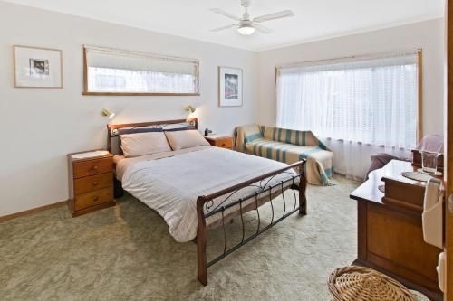 Sama-Sama - Walking Distance to town and water1
