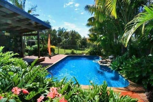 Illalangi - views, pool, walk to beach Illalangi - views, pool, walk to beach