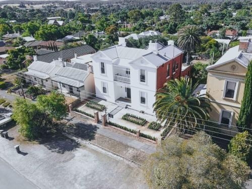 Campbell House2