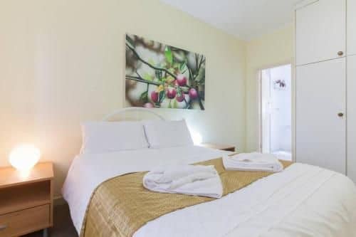 B5 Close to Nedlands, Cafes, Swan River, SCGH & UWA B5 Close to Nedlands, Cafes, Swan River, SCGH & UWA