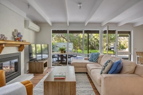 SunnySide at Sorrento: walk to beach & village0