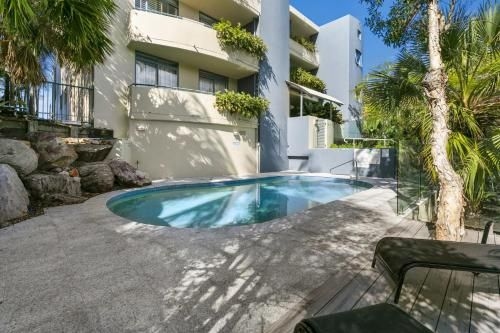 Stunning top floor Sunshine Beach Getaway! Unit 7 Vista Pacific 12 Bryan Street2