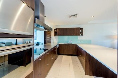 Stylish Beach Side Apartment - Unit 5 - 33 Lorikeet Drive4