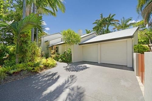 Tropical 5 bedroom family getaway in Noosa Heads2