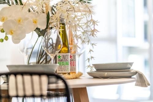 Bliss at Balfours-Heart of the CBD - Wifi - Nespresso - Netflix1