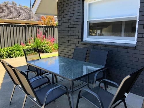 Murray's Place on Pakenham1