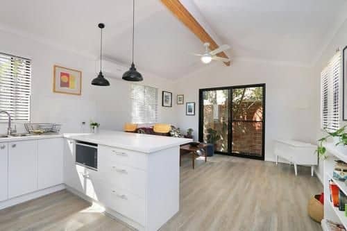 Comfortable Stylish Flat in Heart of Fremantle Comfortable Stylish Flat in Heart of Fremantle