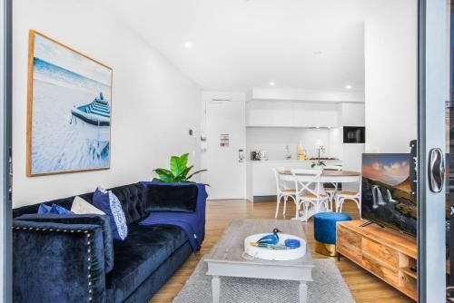 Designer Apartment with Luxury Amenities0