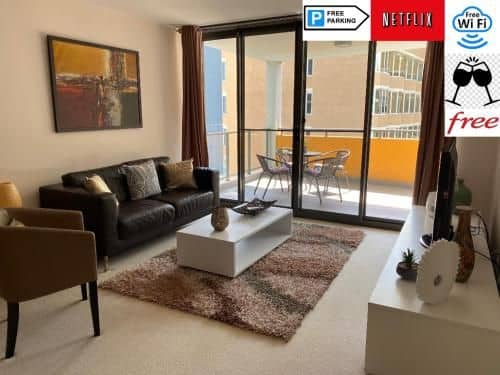 ARENA RESORT STYLE EXEC FREE NETFLIX WIFI WINE ARENA RESORT STYLE EXEC FREE NETFLIX WIFI WINE