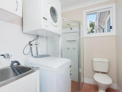 'The Croft' 11 Boulder Bay Rd - Cosy Beach House with Aircon & only 270m to the Beach4