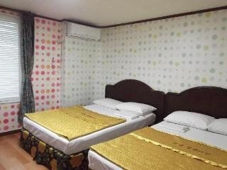 โรงแรมวาเลนไทน์ (Valentine Hotel)4