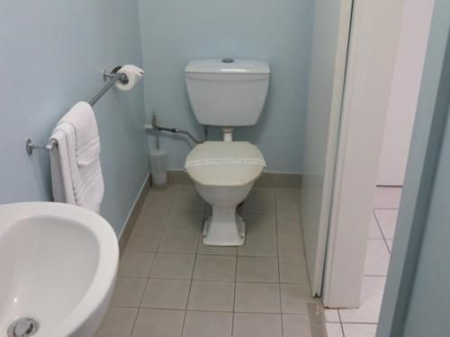 Loyang Apartment Unit 13