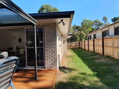 26 Satinwood Drive- Low set modern, sleeps 81