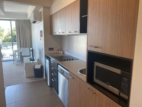 Airtrip Apartments on River Street, Mackay1
