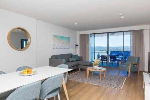 Two-Bedroom Plus Apartment - Free Parking