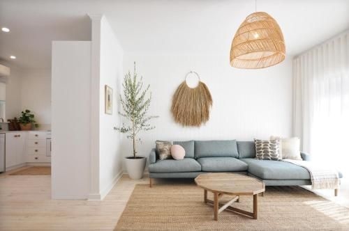 Pine at Arlo's - Refined luxury in Glenelg0