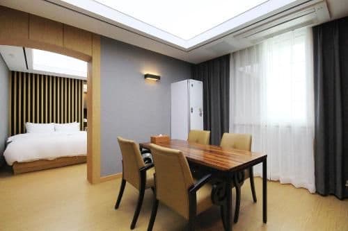 Superior Suite