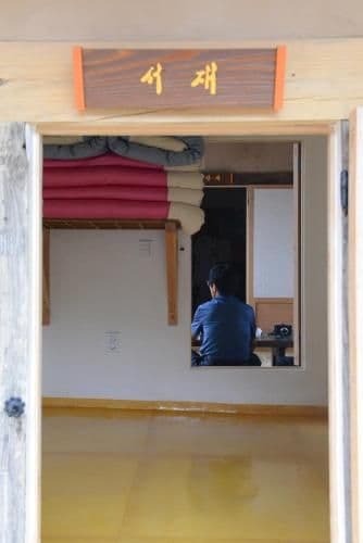 Double Room with Shared Toilet