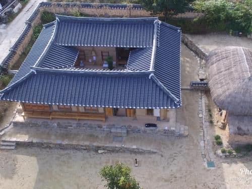 Double Room with Shared Toilet