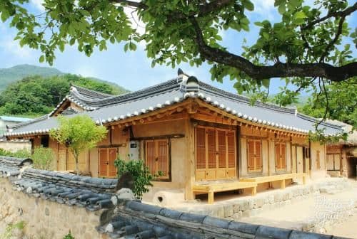 Double Room with Shared Toilet