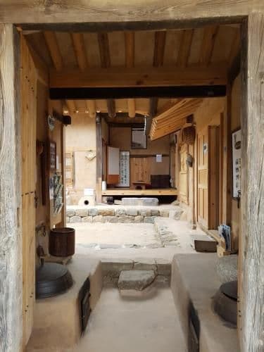 Double Room with Shared Toilet