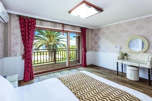 One-Bedroom Suite