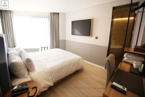 โรงแรมลอนดอนเนอร์ ควางกันลี (Hotel Londoner Gwanganlli)3